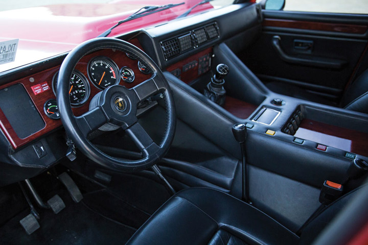 lamborghini-lm002-3