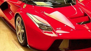Pro Golfer Ian Poulter Gets a LaFerrari