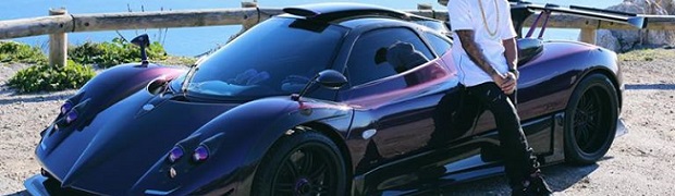 lewis-hamilton-takes-his-racing-thirst-out-on-his-pagani-zonda-91552_1