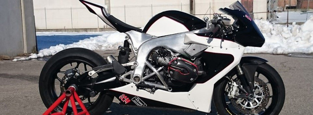 A New Meaning of Lightweight Motorcycles