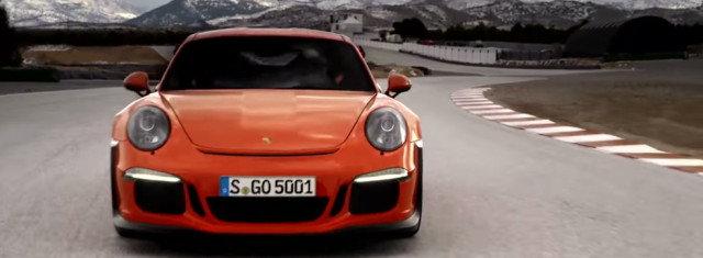 Cayman GT4 vs. GT3 RS Video by Porsche