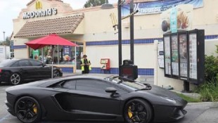 Kanye West is Lovin’ It in His Lamborghini Aventador