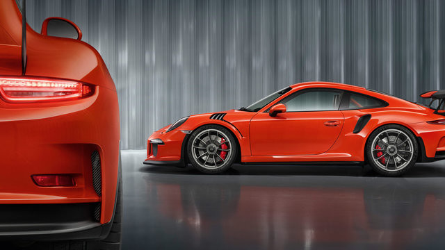 George Clooney Gets 911 GT3 RS for His Birthday