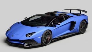 Lamborghini Unveils Aventador SV Roadster