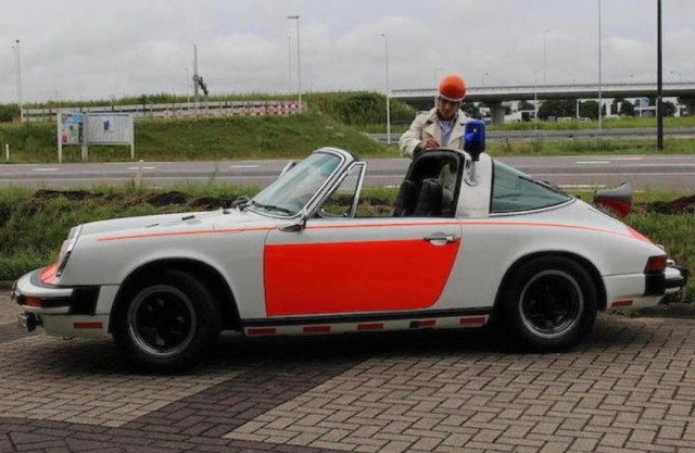 1974-porsche-911-targa-formerly-owned-by-dutch-police-goes-under-the-hammer-photo-gallery_3