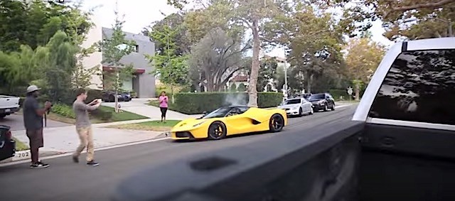 These 911 and LaFerrari Drivers Prove Money Doesn’t Buy Intelligence