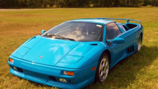 Who Wants Donald Trump’s Lamborghini Diablo?
