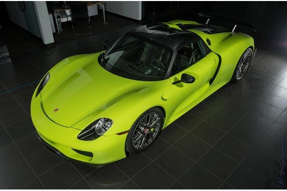 would-you-pay-29-million-for-this-acid-green-porsche-918-spyder_2 (1)