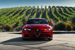 2017 Alfa Romeo Giulia Quadrifoglio Photo Gallery
