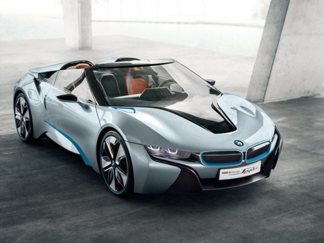 Purist BMW Aficinados Celebrate to i8 Spyder