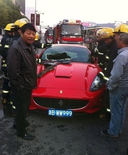 ferrari-california-fire-china-2