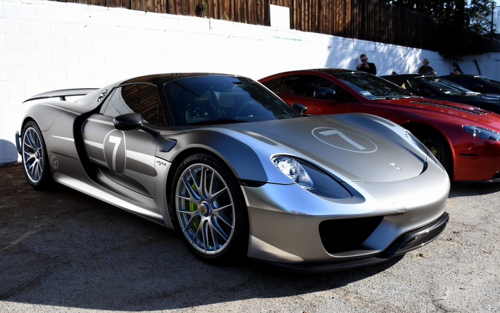 Porsche 918