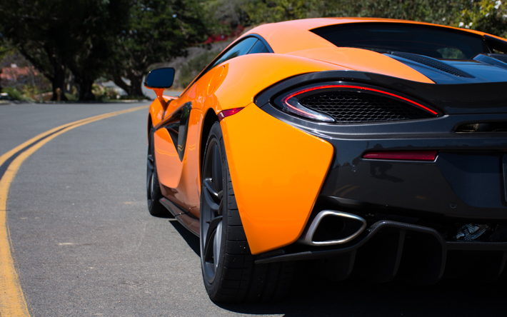2016-McLaren-570S-25