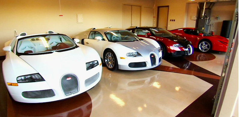 How did Mayweather Take $12 Million Worth of Supercars to the Club?
