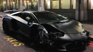 Video: 20-Year-Old Crashes Aventador SV in London Street Race