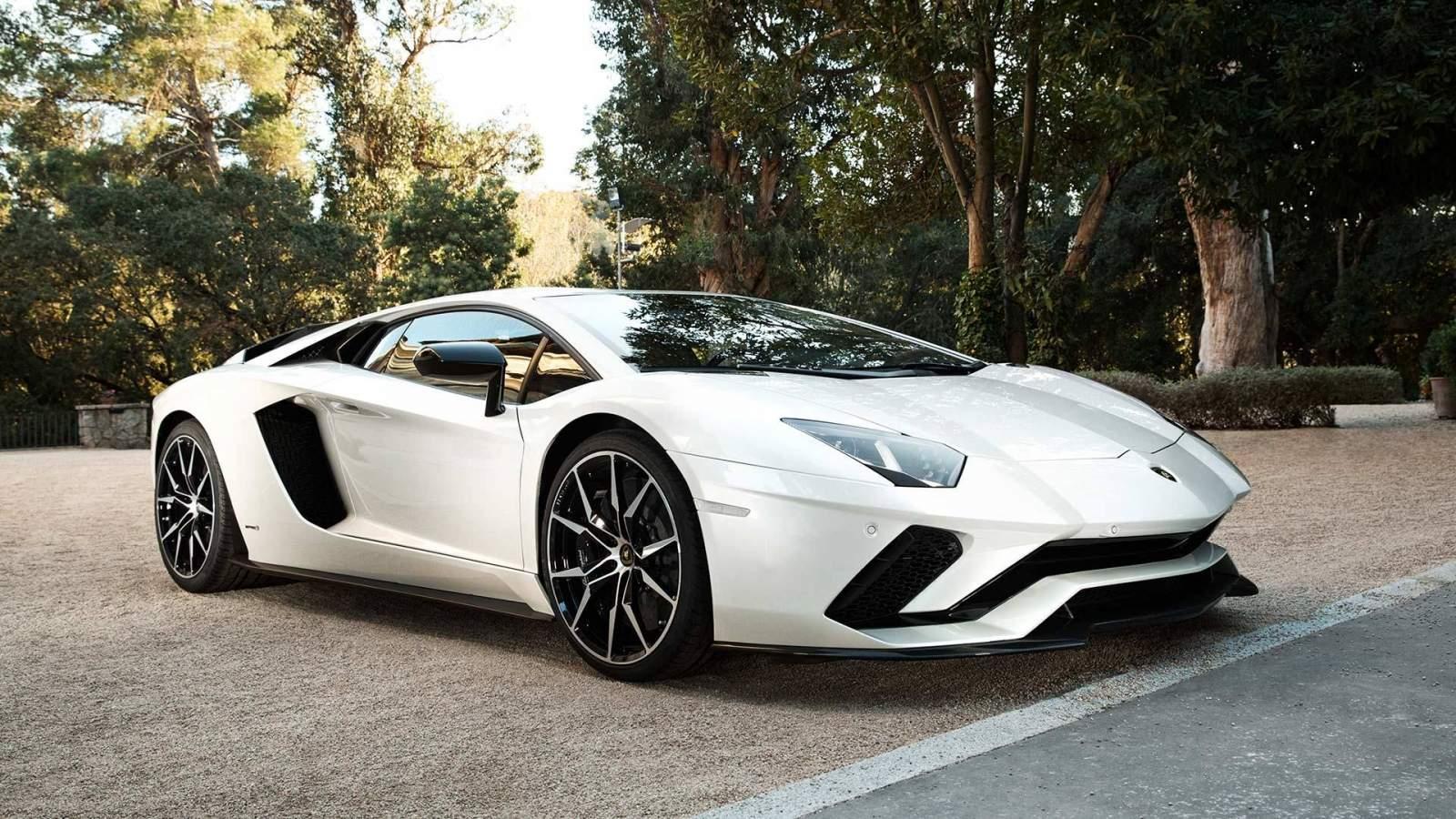 lamborghini aventador s
