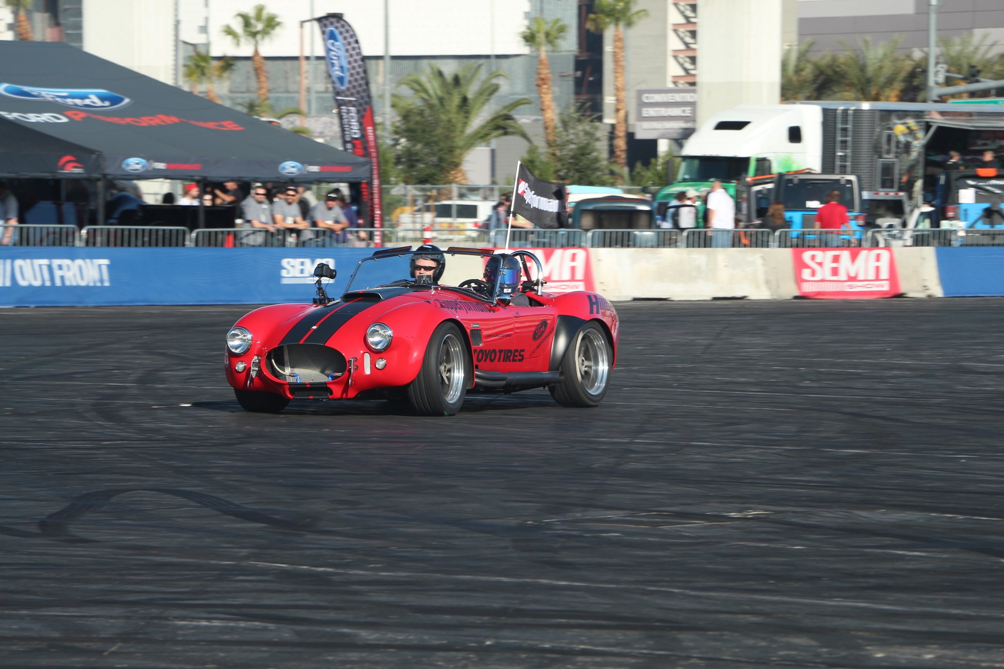 6SpeedOnline.com SEMA 2017 Superformance Hillbank V's Performance Ford MKIII Cobra Drift Drifting Sideshow