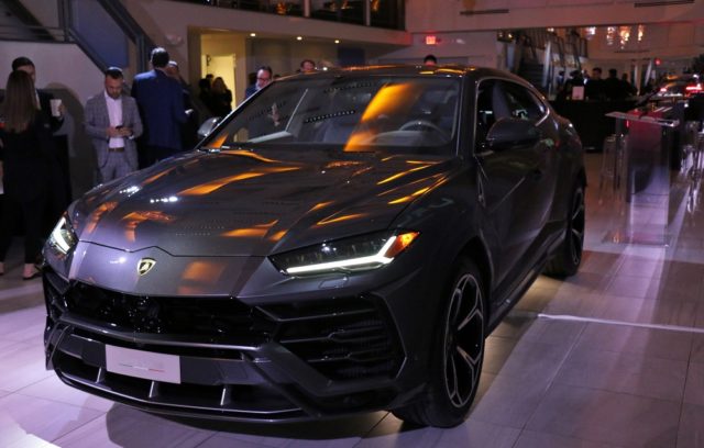 6speedonline.com Urus Reveal at Lamborghini Houston