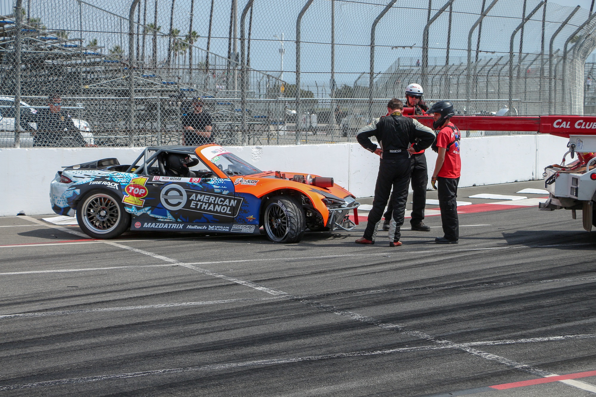 6SpeedOnline.com Formula Drift Long Beach 2018 Kyle Mohan Rotary ND Miata Crash