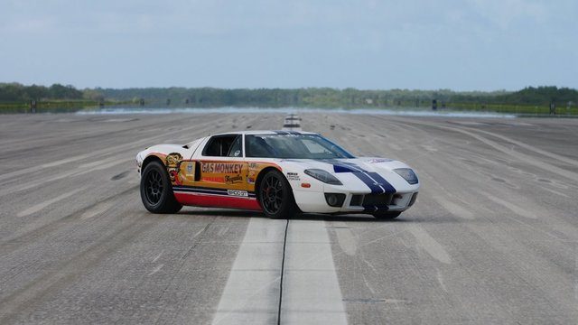 Slideshow: Amazing Standing Mile Supercars