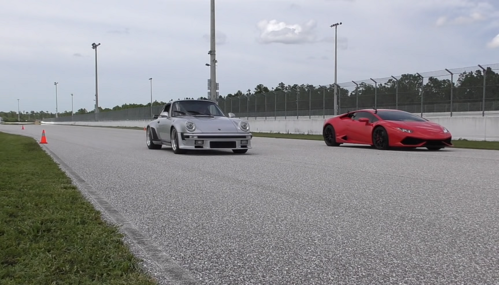 Porsche 930