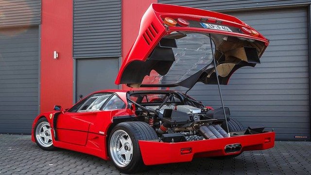 Ferrari F40 Engine Goes on Sale on the Internet