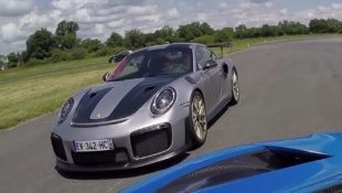 Porsche 911 GT2 RS vs. McLaren 720S Drag Race