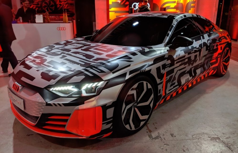 Audi eTron GT Live Front Corner
