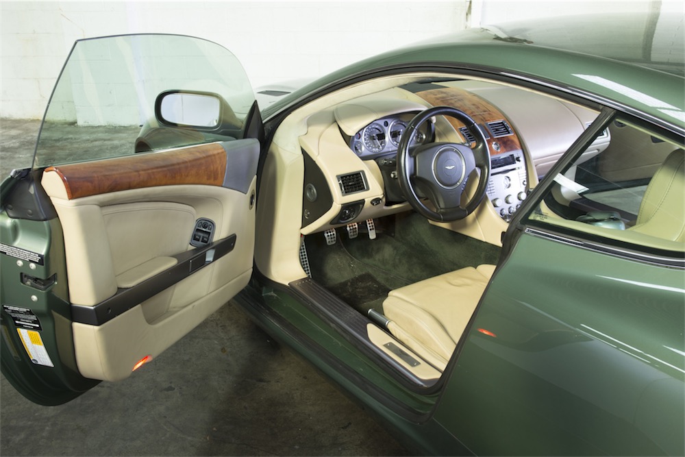Enthusiast Spec 2005 Aston Martin DB9