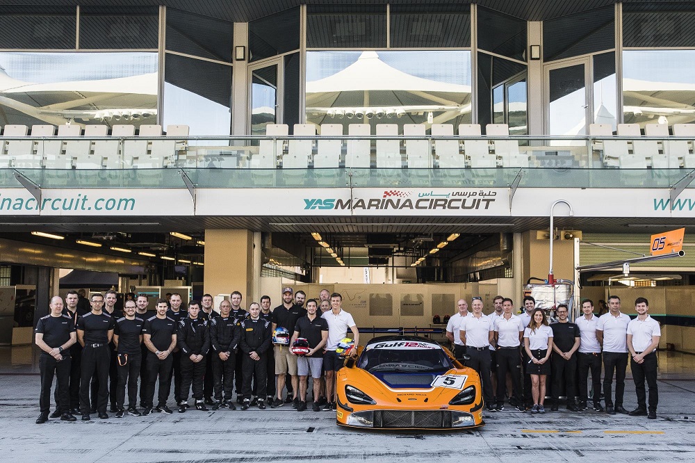 McLaren 720S GT3 Yas Marina Circuit Gulf 12 Hours Endurance Race
