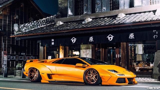 Lamborghini Diablo is Widebody Perfection