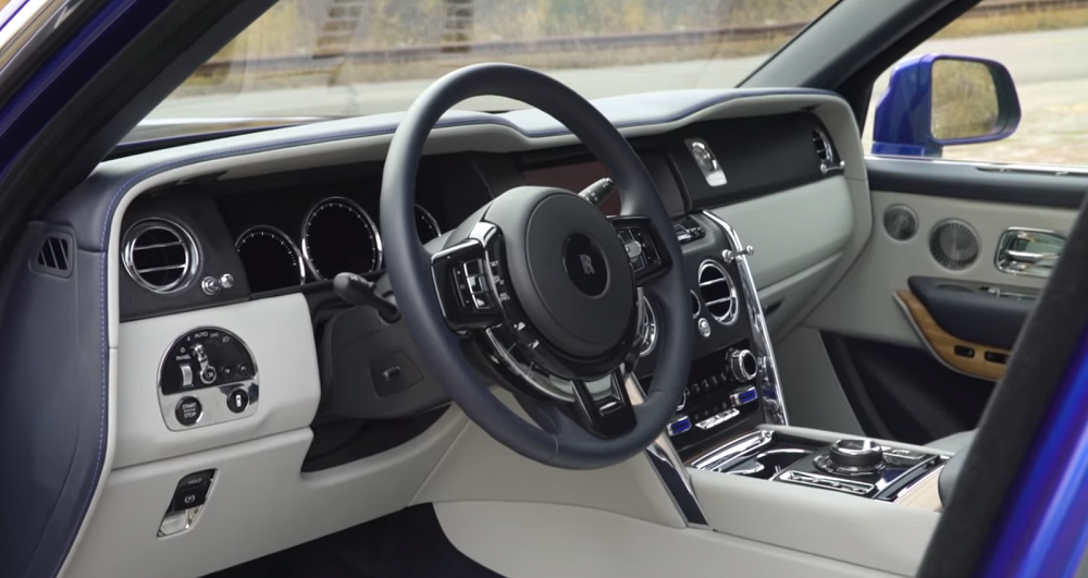 Chris Harris Reviews the Rolls-Royce Cullinan on Top Gear