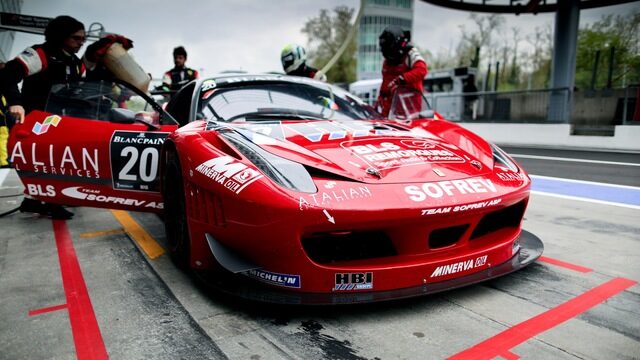 DAILY SLIDESHOW: Blancpain GT Series is Supercars on Steroids