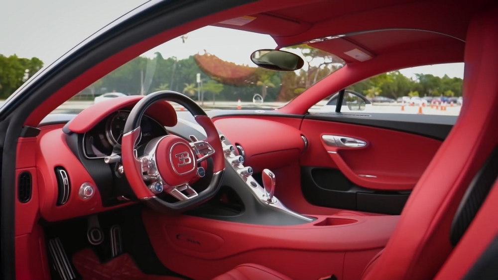 6speedonline.com Salomondrin Takes the Bugatti Chiron for a Spin