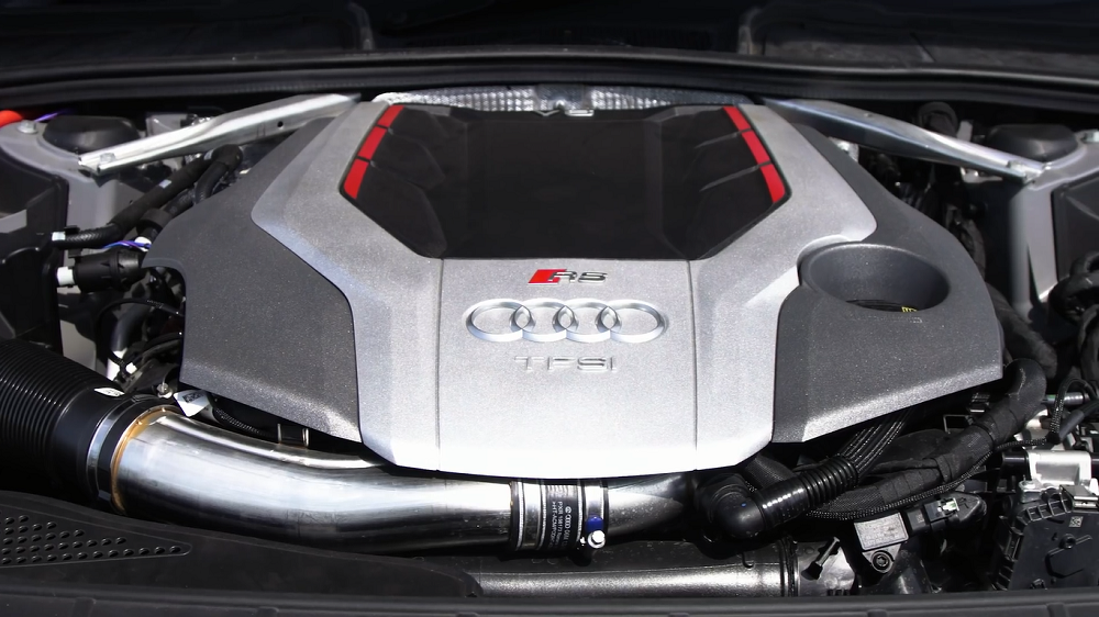 6speedonline.com Audi RS4 Avant Takes on BMW M850i in Acceleration and Braking Tests