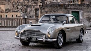 James Bond Film <i>No Time to Die</i> to Feature Four Aston Martins