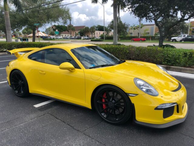 <i>6 Speed Online</i> Marketplace: Racing Yellow 991 GT3