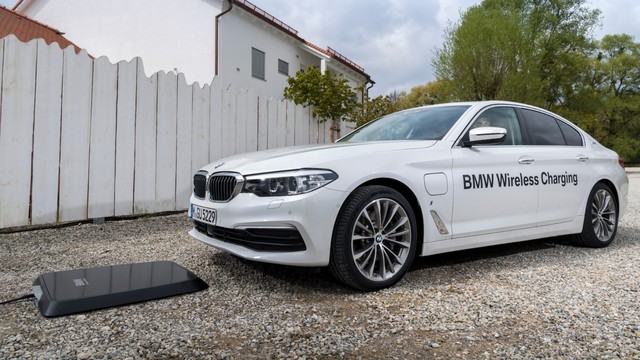 BMW 530e Comes Available With Wireless Charging for California Residents