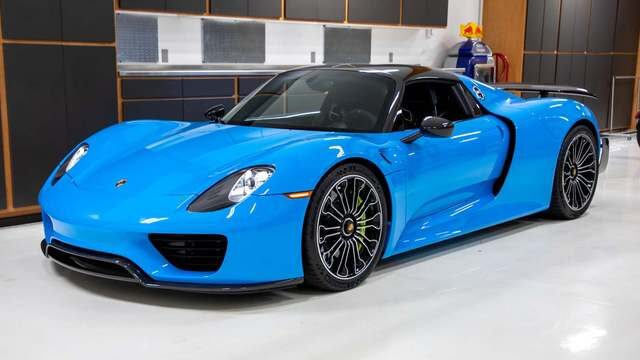 Riviera Blue Paint-To-Sample 918 Spyder Is Simply Stunning
