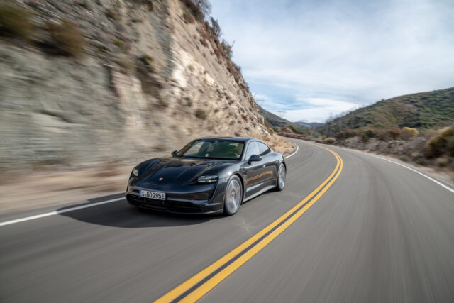 Porsche Taycan 4S