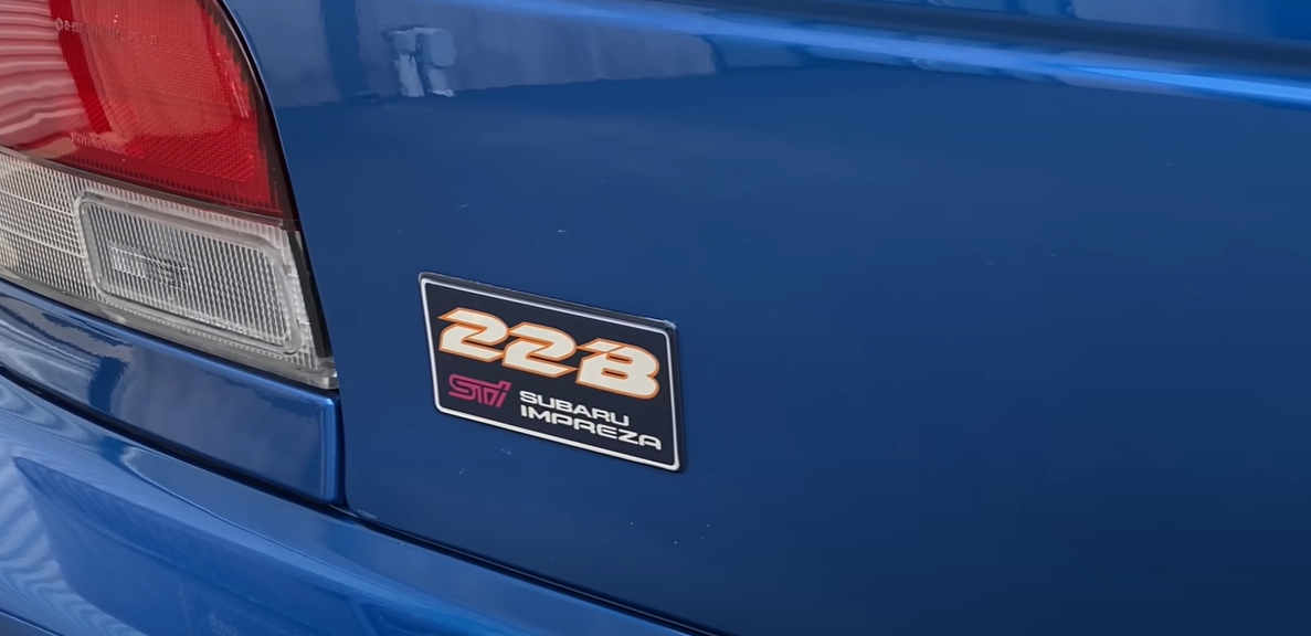 Subaru Imprezea 22B badge