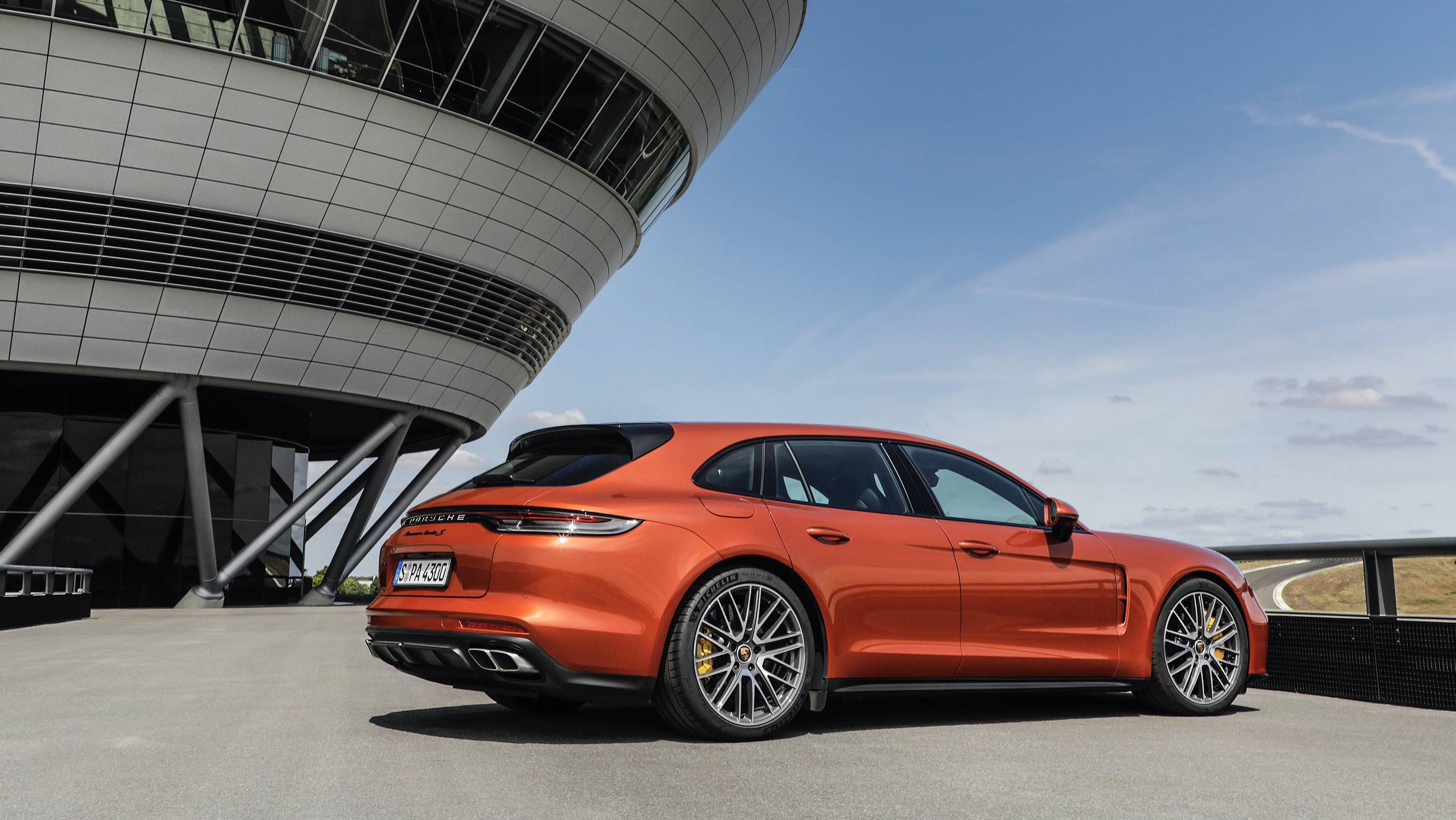 Porsache Panamera Sport Turismo
