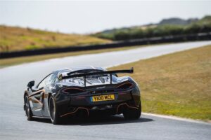 McLaren 620R R Pack