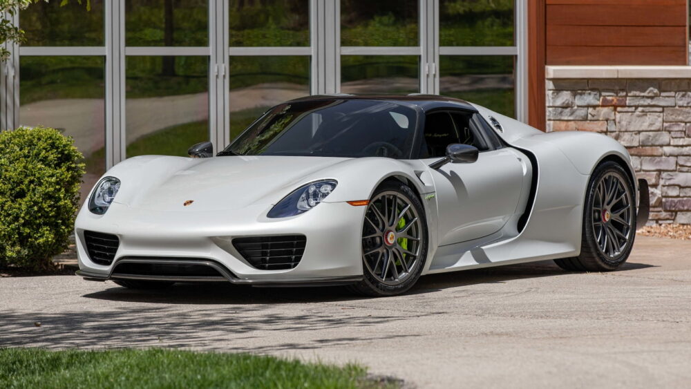 2015 Porsche 918 Spyder Weissach