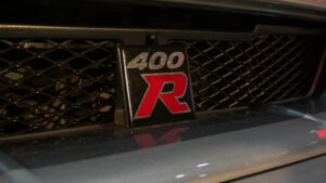 Nissan R33 400R grille badge