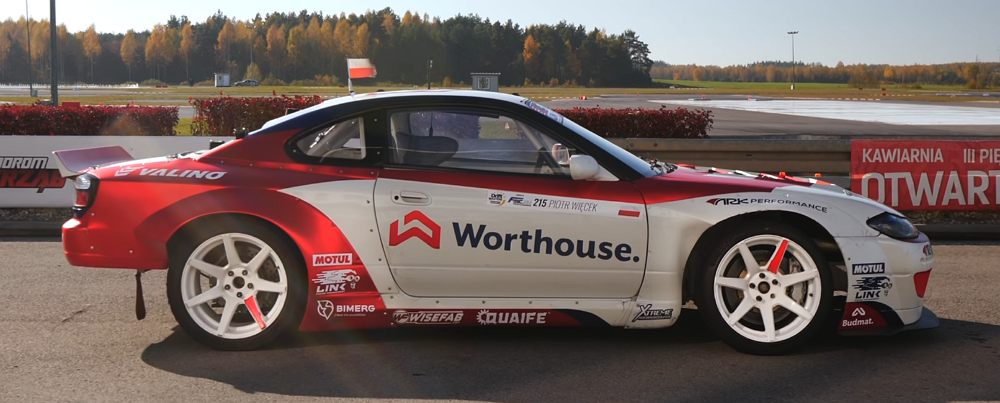 Skilled Sim Drifter Shreds Championship-Winning S15 Silvia Drift Car