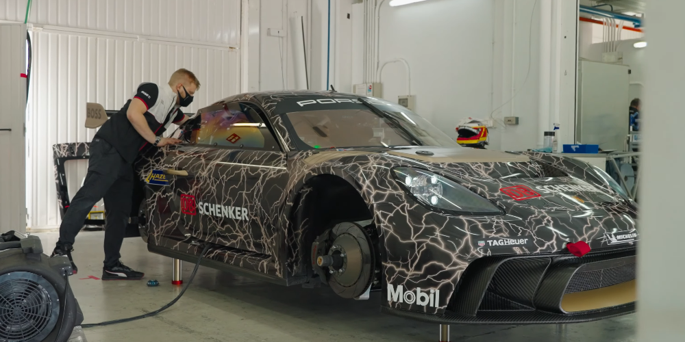 First Look: Porsche GT4 ePerformance