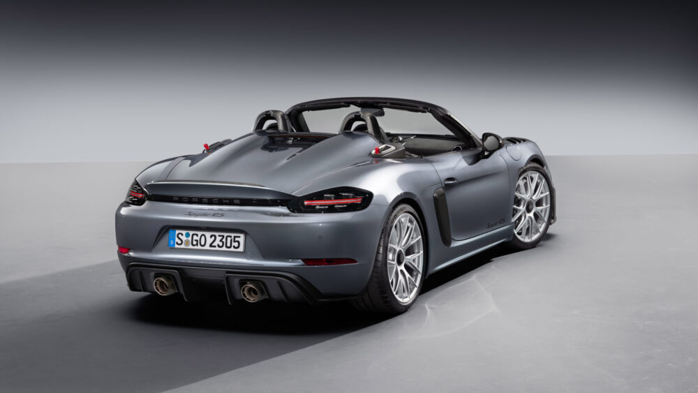 Porsche 718 Spyder RS Comes Close to Being Perfect