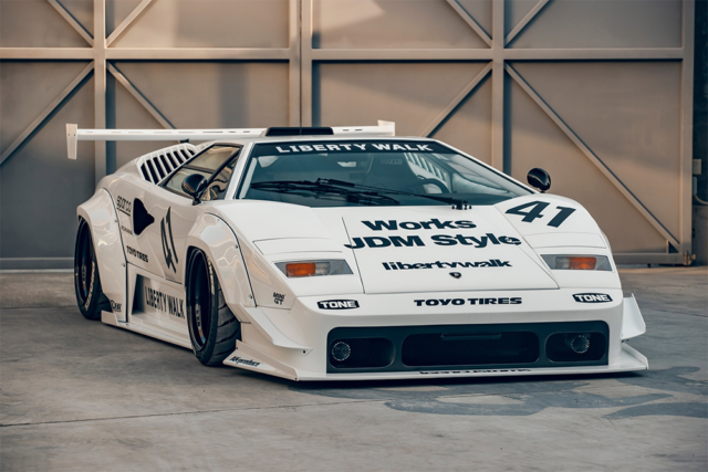 Liberty Walk widebody Lamborghini Countach front 3/4