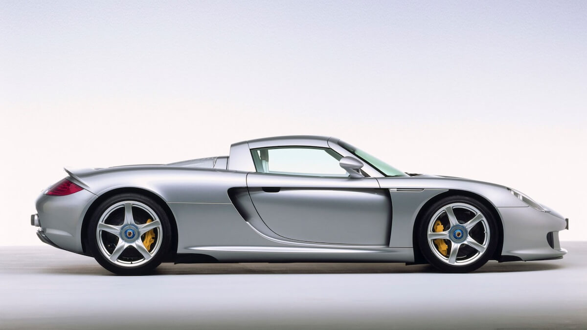 The 2003 Porsche Carrera GT from the side.